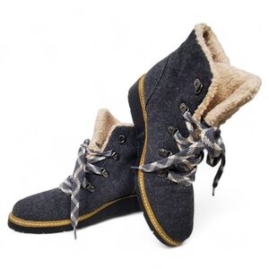 Dr. Scholl's So Cozy Waterproof  Women's ankle Boots in Charcoal Gray Felt 7M